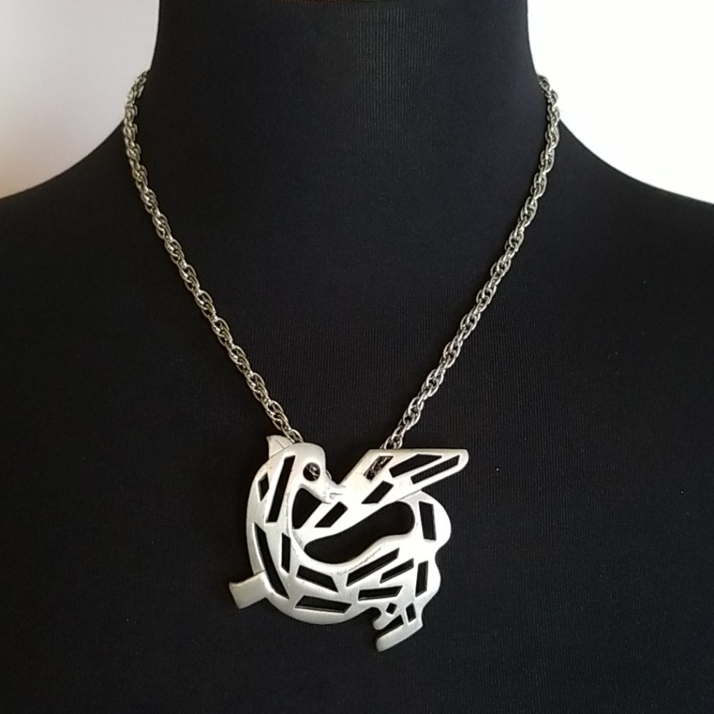 Vintage Kelly Waters Large Bird Pendent  Necklace
